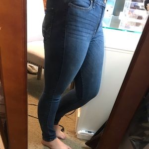 Hollister high rise super skinny jeans size 11!